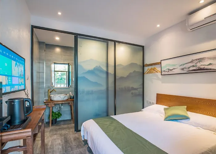 Beijing Lotus Hotel