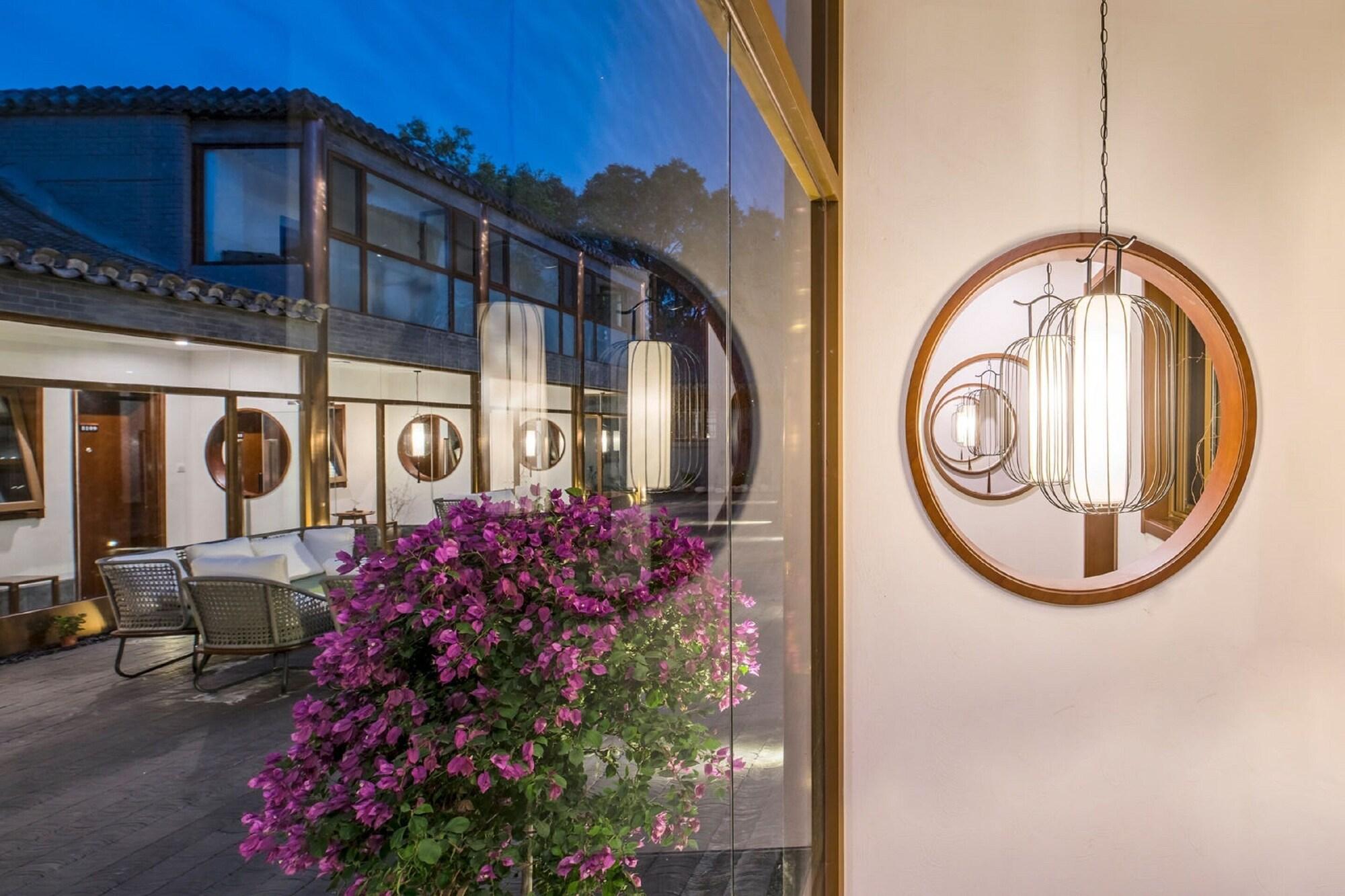 Lotus Hotel 2*
